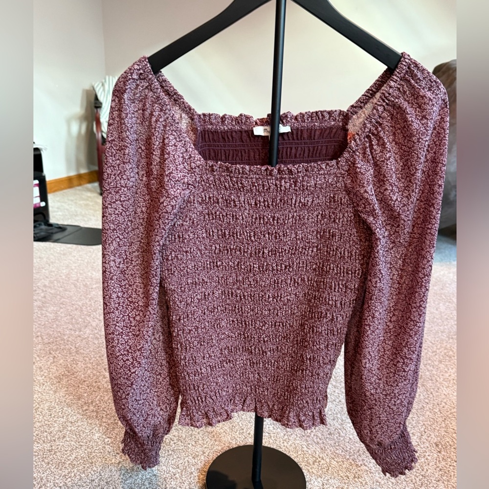 Madewell Shirt in Burgundy. Size s